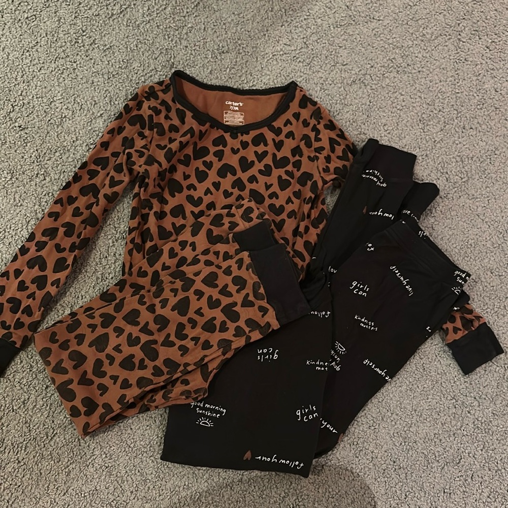Girls pajamas set - size 7